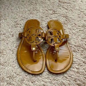 Tory Burch Millers size 8